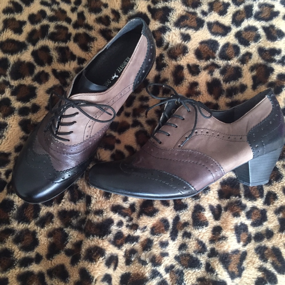 Comfy retro Remonte oxfords, worn once!